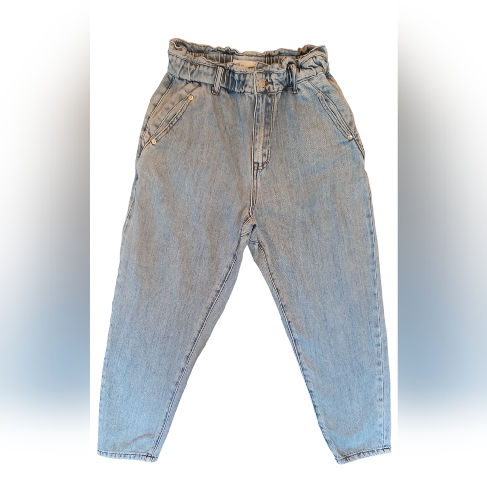 TNR Womans Jeans size Small Light Blue Wash Elastic Waistband Tapered Leg Denim